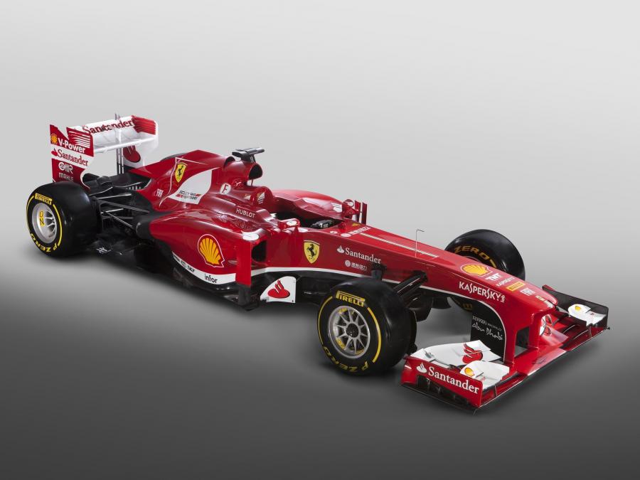  Ferrari F138 2013 года  (фото 11 из 16)